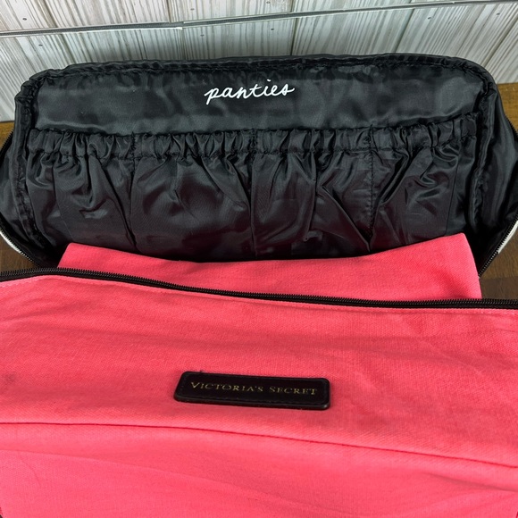 Victoria Secret - Picture 4 of 8